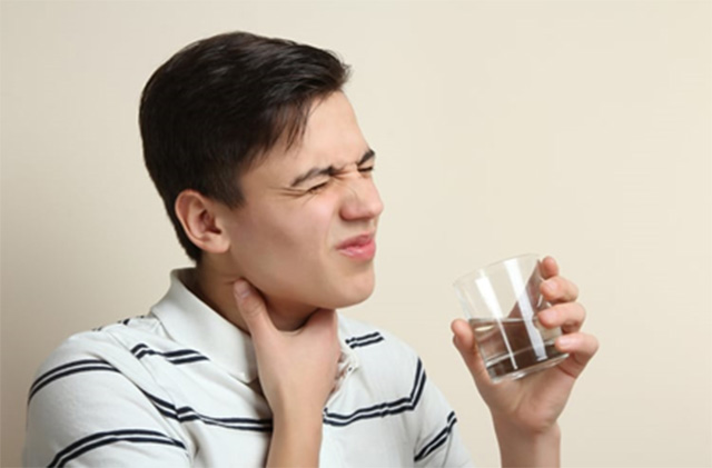 Mẹo hay dứt ngay khản tiếng, hụt hơi vì viêm thanh quản 3